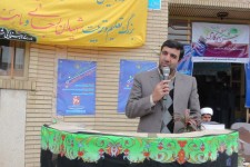  دانش آموزان بايد در كنار تحصيل حس هم نوع دوستي و كمك به هموطنان را در خود تقویت کنند