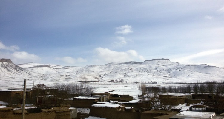تصاویر زیبا از یک روز برفی در روستای زازرم هرسین