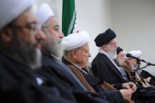 تیم مذاکرات هسته‌ای امین و دلسوز است اما نگرانم چون طرف مقابل با حیله‌گری از پشت خنجر می‌زند 