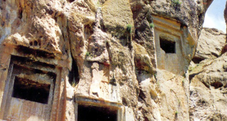 همه‌چیز درباره گوردخمه‌های سه‌گانه اسحاق‌وند+عکس