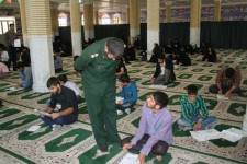 برگزاری آزمون مسابقه بزرگ کتابخوانی سفره های پشت بام در هرسین+تصویر