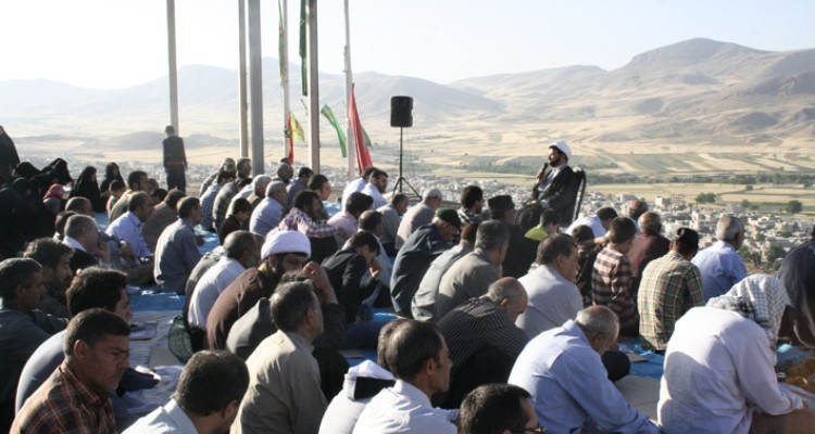 برگزاری مراسم معنوی دعای ندبه درهرسین + تصاویر