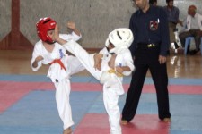 گزارش تصویری/آغاز بیست و هفتمین دوره مسابقات کیوکوشین کارته ماتسوشیمای استان در هرسین