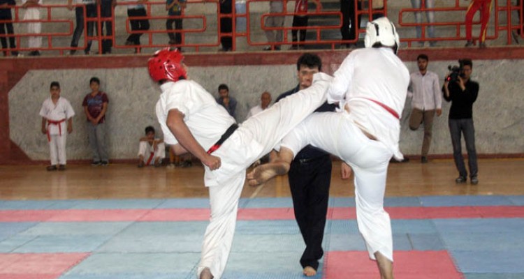 پایان بیست و هفتمین دوره مسابقات کیوکوشین کاراته ماتسوشیمای استان/هرسین نایب قهرمان شد