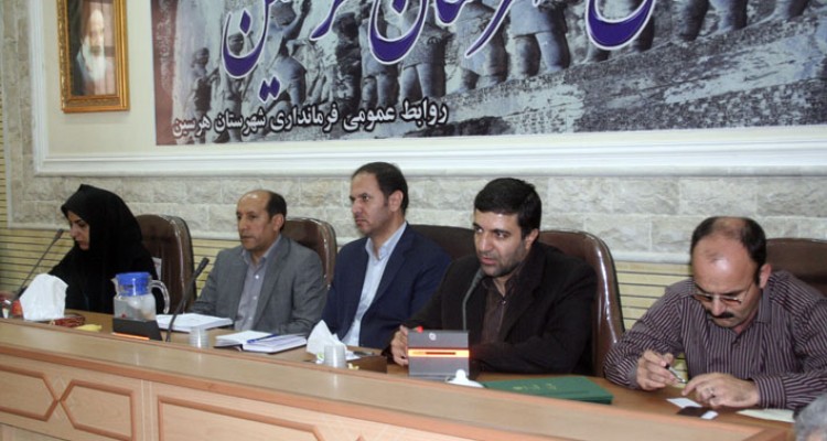 جلسه شورای اداری و مراسم تودیع و معارفه معاون جدید فرماندار در هرسین برگزار شد