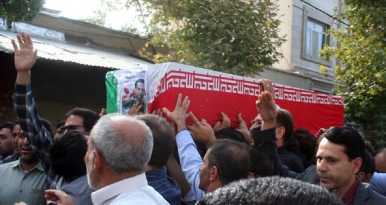 سپاس و قدردانی خانواده شهید کربلایی سید عبدالحمید حسینی از حضور حماسی مردم در مراسم تشیع پیکر این شهید