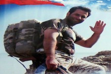 چه راحت به قله رسید