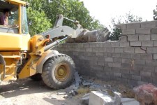 تخریب4 سازه  غیر مجاز در اراضی کشاورزی شهرستان هرسین