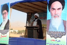 راه حل مقابله با توطئه های دشمن داشتن روحیه انقلابی است 