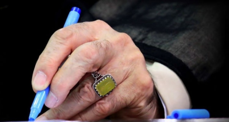 هر اظهاري مبني بر باقی‌ماندن ساختار تحريم‌ها و وضع هر تحريم در هر سطح و به هر بهانه نقض برجام است/ اقدامات مربوط به نوسازی اراک و معامله اورانیوم غنی‌شده موجود تنها پس از اعلام پایان پرونده pmd و پس از انعقاد قرارد مطمئن و با تضمین کافی آغاز خواهد شد 