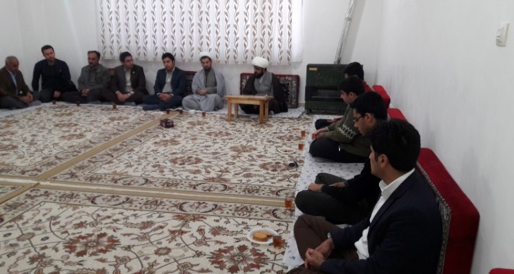 دیدار کارکنان و اساتید دانشگاه آزاد اسلامی هرسین با امام جمعه شهرستان 
