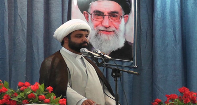  امروز رمز پیروزی انقلاب اسلامی تبعیت از ولایت است/ دانشجو باید سیاسی باشد نه سیاست زده/ انتظار می رود وزیر علوم و نمایندگان مجلس تخلفات روز دانشجو را پیگیری کنند