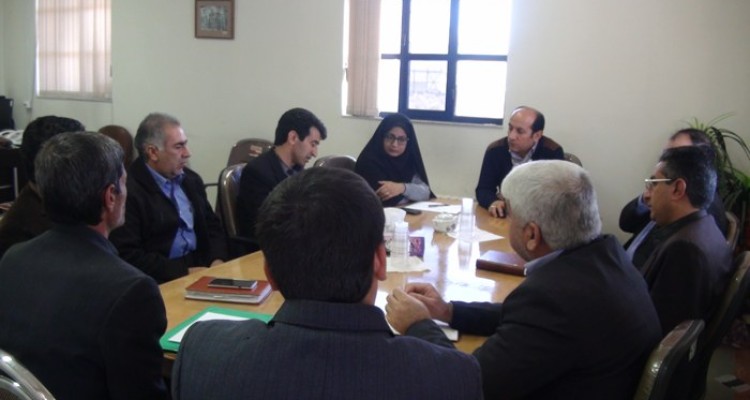 میرزا حسینی: از مزاياي مهم بيمه اجتماعي روستائيان جلوگيري از مهاجرت است