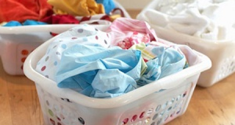 لباس شسته شده را داخل خانه خشک نکنید 