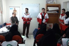 برگزاري دوره تخصصي اقدامات پيش بيمارستاني خواهران در شهرستان هرسين