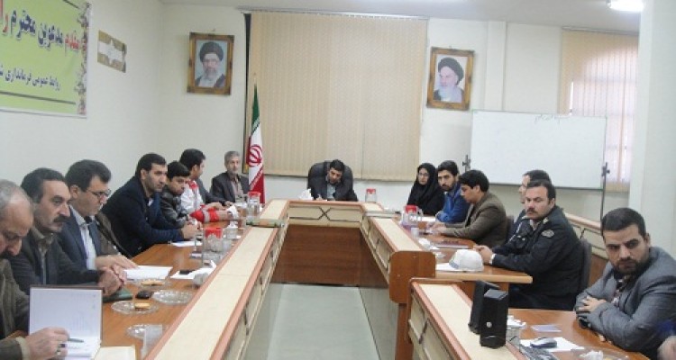 انتقاد فرماندار از عملكرد نامطلوب در راستاي مبارزه با عرضه دام و مرغ زنده در سطح هرسین