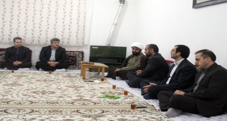 مراسم تودیع و معارفه رئیس کمیته امداد امام خمینی(ره) شهرستان هرسین برگزار شد