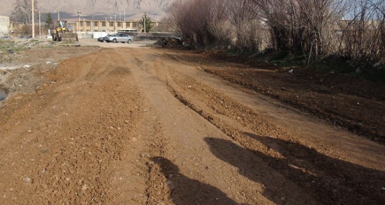 اجرای فازه دوم احداث راه روستایی داودی علیا از توابع بخش مرکزی هرسین