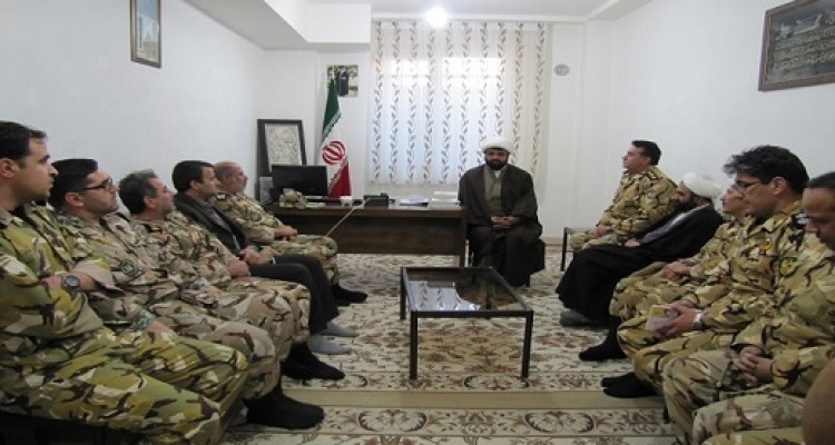 دیدار فرمانده و جمعی از پرسنل تیپ 281زرهی مستقل بیستون با امام جمعه هرسین