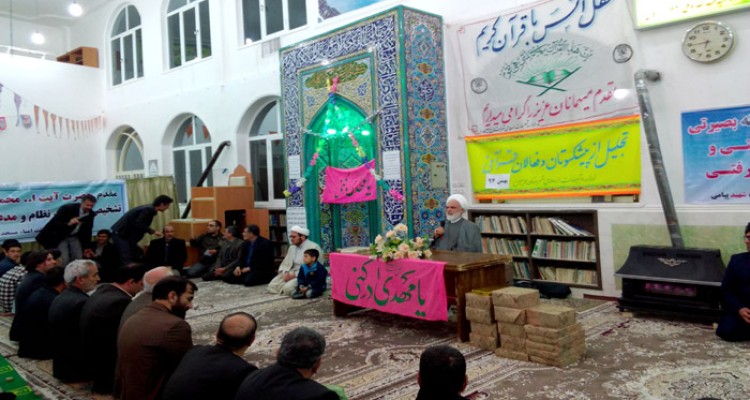 امنیت و آسایش امروز کشور مدیون خون شهدای انقلاب و مدافع حرم است/ دشمنان برای نفوذ در مراکز حساس و تصمیم گیری نظام نقشه دارند