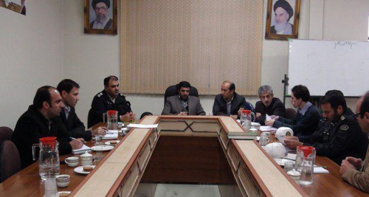 لزوم انجام طرح جامع ترافیکی در محدوده بیستون /مهمترين معضل ترافيكي هرسين حضور ماشین های دوره گرد در خیابان های اصلی شهر در ايام پايان سال است /