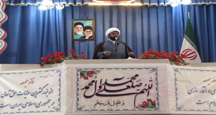 حضور همه طیف های سیاسی در عرصه انتخابات نشانه رقابتی بودن آن بود/دولت در بحث اقتصاد مقاومتی فقط ظاهرسازی می کند