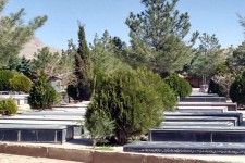 پنجشنبه آخر سال، زیارت اهل قبور سنت حسنه مردم ایران 