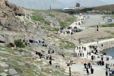 بازدید گسترده گردشگران از سایت جهانی بیستون+تصویر