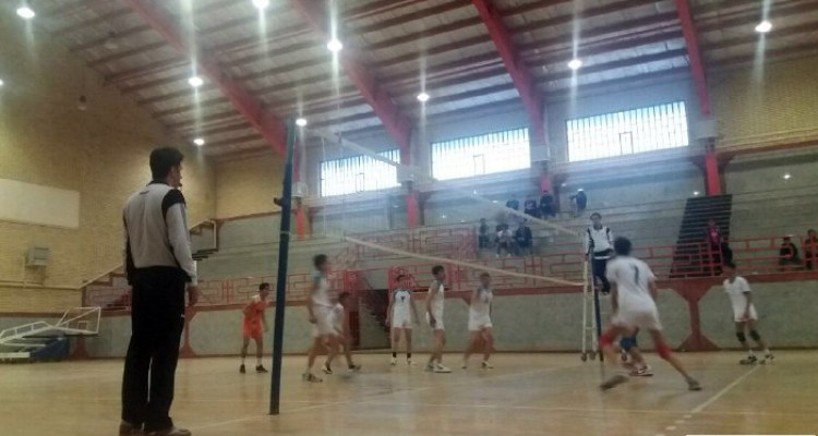 مسابقات والیبال قهرمانی نوجوانان استان در هرسین+تصویر