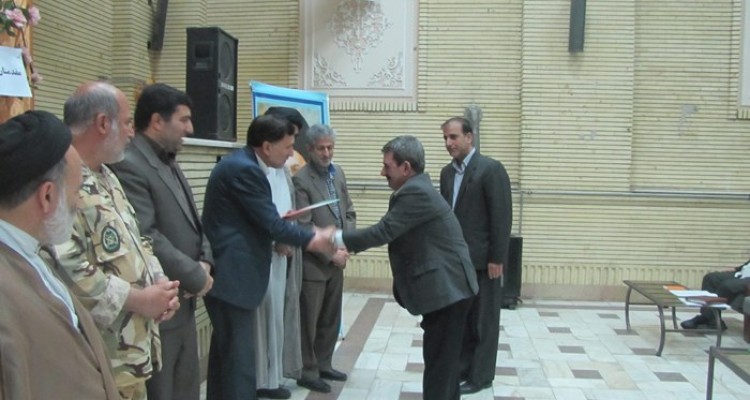 برگزاری مجمع سالانه خیرین مدرسه ساز در بخش بیستون/ تجلیل از 10خیّر شاخص مدرسه ساز