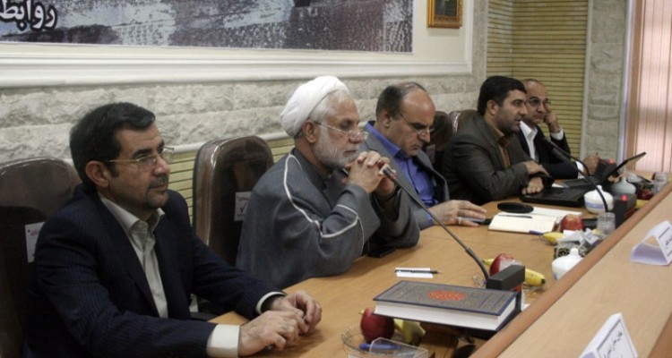 کمیته برنامه ریزی در هرسین برگزار شد/ بحث آب شرب، تصفیه خانه فاضلاب،و سد بابازید، و جاده از محورهای اصلی جلسه