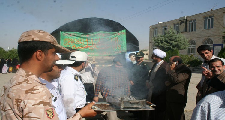 360 نفر از شهرستان هرسین به مرقد امام  راحل(ره) اعزام شدند+تصویر 