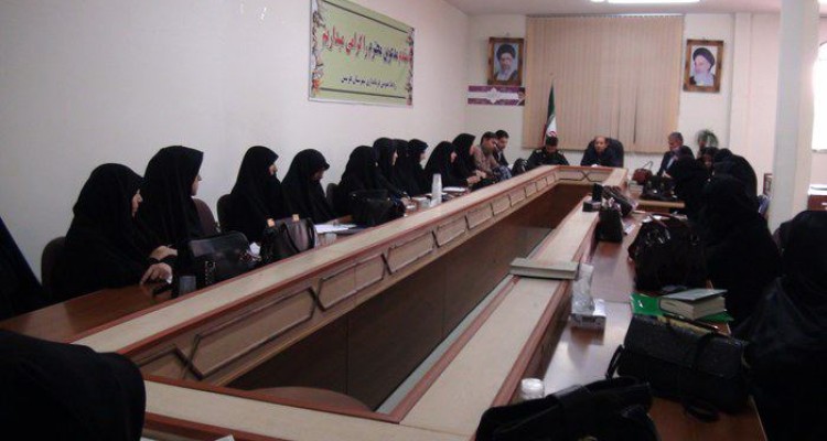 میرزا حسینی: در فرهنگ و دين ما زن يكي از اركان مهم تثبيت سلامت خانواده و اجتماع است