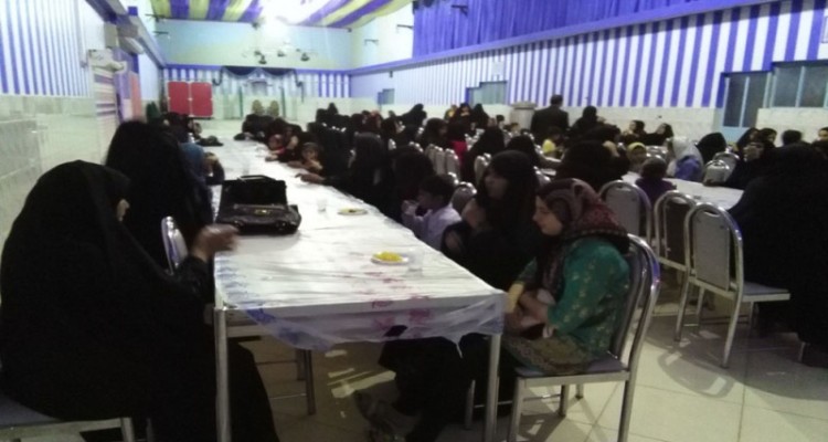 افطاری 400نفر از مدد جویان تحت حمایت در هرسین انجام شد