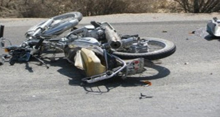 مصدومیت یک نفر در تصادف رانندگی محور هرسین به پلیسراه / اقدام انسان دوستانه یک پزشک مانع از مرگ مصدوم در صحنه حادثه شد