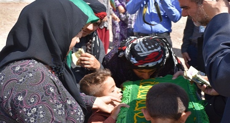 حضور کاروان زیر سایه خورشید در روستاهای بخش مرکزی هرسین+ فیلم و عکس