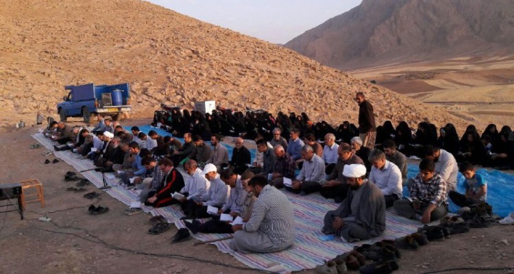 مراسم روح بخش دعای ندبه در هرسین برگزار شد+تصویر