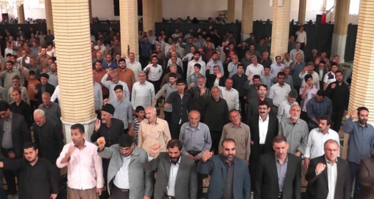 اعلام انزجار نمازگزاران هرسینی در محکومیت جنایات آل‌سعود + تصاویر