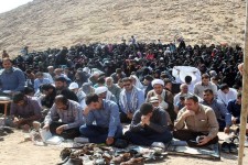 مراسم معنوی و روح بخش دعای عرفه در مزار شهدای گمنام هرسین برگزار شد 