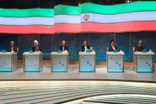 تذکر رهبر انقلاب در مورد اتهام زنی به دستگاه های گوناگون کشور در جریان مناظرات/ از حمله به سپاه تا اتهام‌زنی به قوه قضاییه، مجلس و شورای شهر+عکس