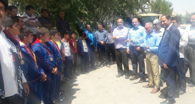 استقبال فرماندار هرسین از تیم قهرمان کشور