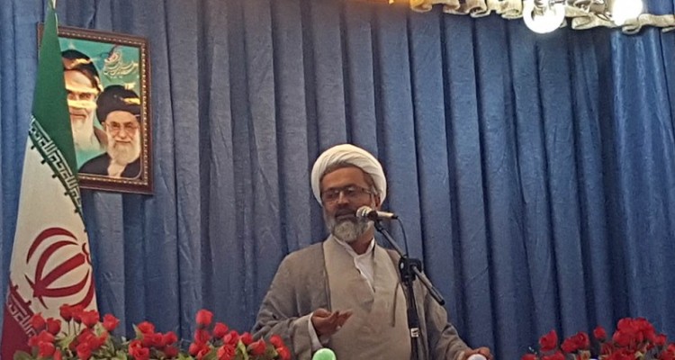 حرفهای رئیس جمهور امریکا از سر نادانی و نفهمی بود/وضعیت بیکاری در هرسین دل ما را به درد آورده است