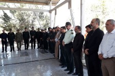 مراسم غبارروبی مزار شهدا در هرسین+تصویر