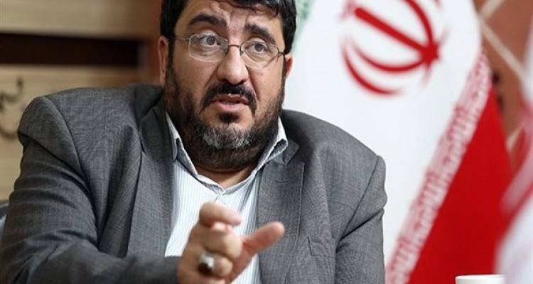 فوآد ایزدی: "برجام" به "مشایی دولت روحانی" تبدیل شده است/ آمریکا به دنبال گرفتن امتیازات بیشتر از برجام است/ بازگشت به روز اول قبل از برجام به سود ما نیست