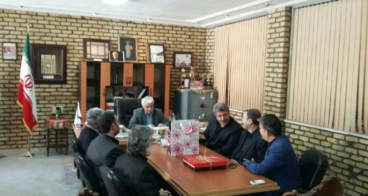 دیدار رئیس اکرام کشور با حامی 117 یتیم شهرستان هرسین