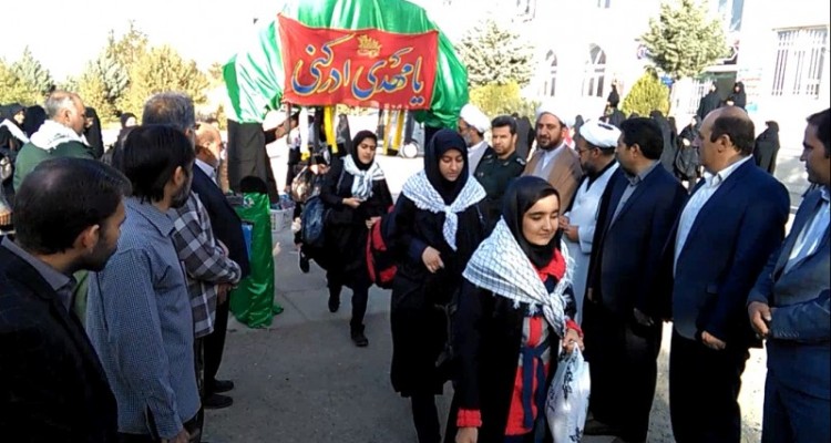 دانش آموزان هرسینی به مناطق عملیاتی غرب کشور اعزام شدند+تصویر