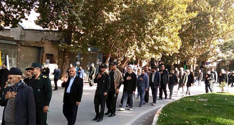 مراسم عزاداری و سینه زنی اربعین حسینی در هرسین برگزار شد