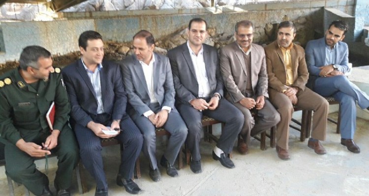 امیر شاه آبادی: آب شرب هرسین وصل شد و تا ساعت آینده وارد سیستم آبرسانی می شود/ تشکر از همکاری تمام دستگاه ها به خصوص بسیج و سپاه