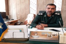 حوزه ها ، پایگاه های بسیج  و هیئت رزمندگان اسلام کار جمع آوری کمک برای زلزله زدگان را انجام می دهند