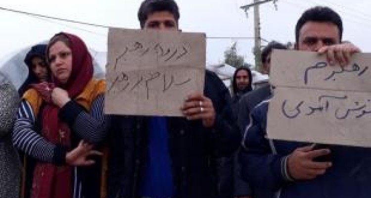 تصاویری متفاوت از حضور رهبر معظم انقلاب در جمع مردم سرپل ذهاب